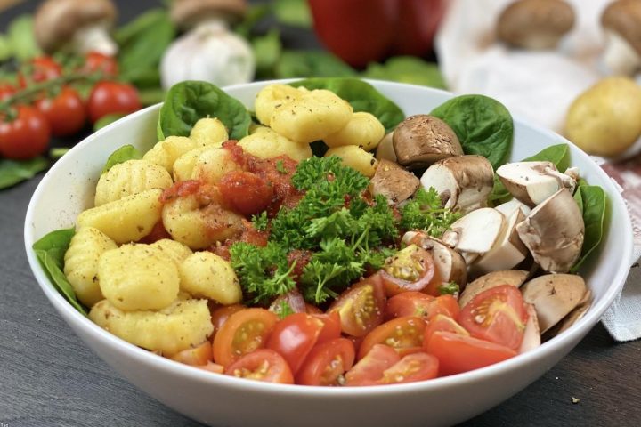 The Common Myths About Healthy Eating, Honestly Addressed